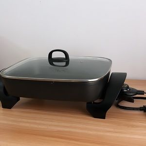 BLACK+DECKER Electric Skillet, 12”x15”, Deep Dish, Nonstick Surface